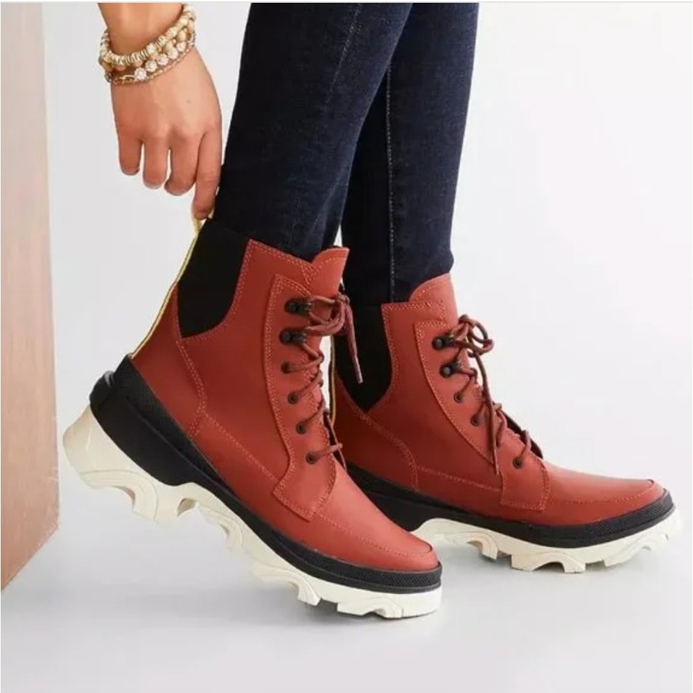 Sorel Leather Lace Up Waterproof Chunky‎ Lug Boots Women's US8.5 Hiking Gorpcore